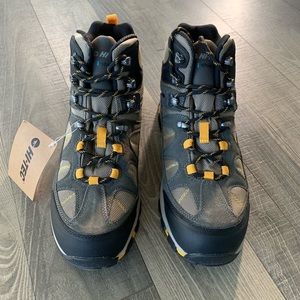 NIB Hi-Tec Altitude Lite i Waterproof Hiking Boot